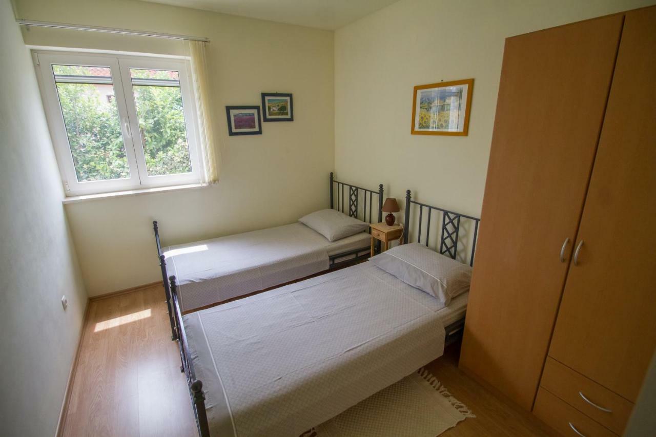 Apartments Ivana Ravni Kültér fotó